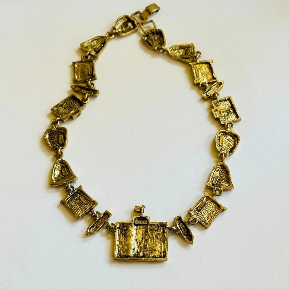 Bergdorf Goodman BG 1995 Necklace Teacher School Retro link VTG Collar gold 17